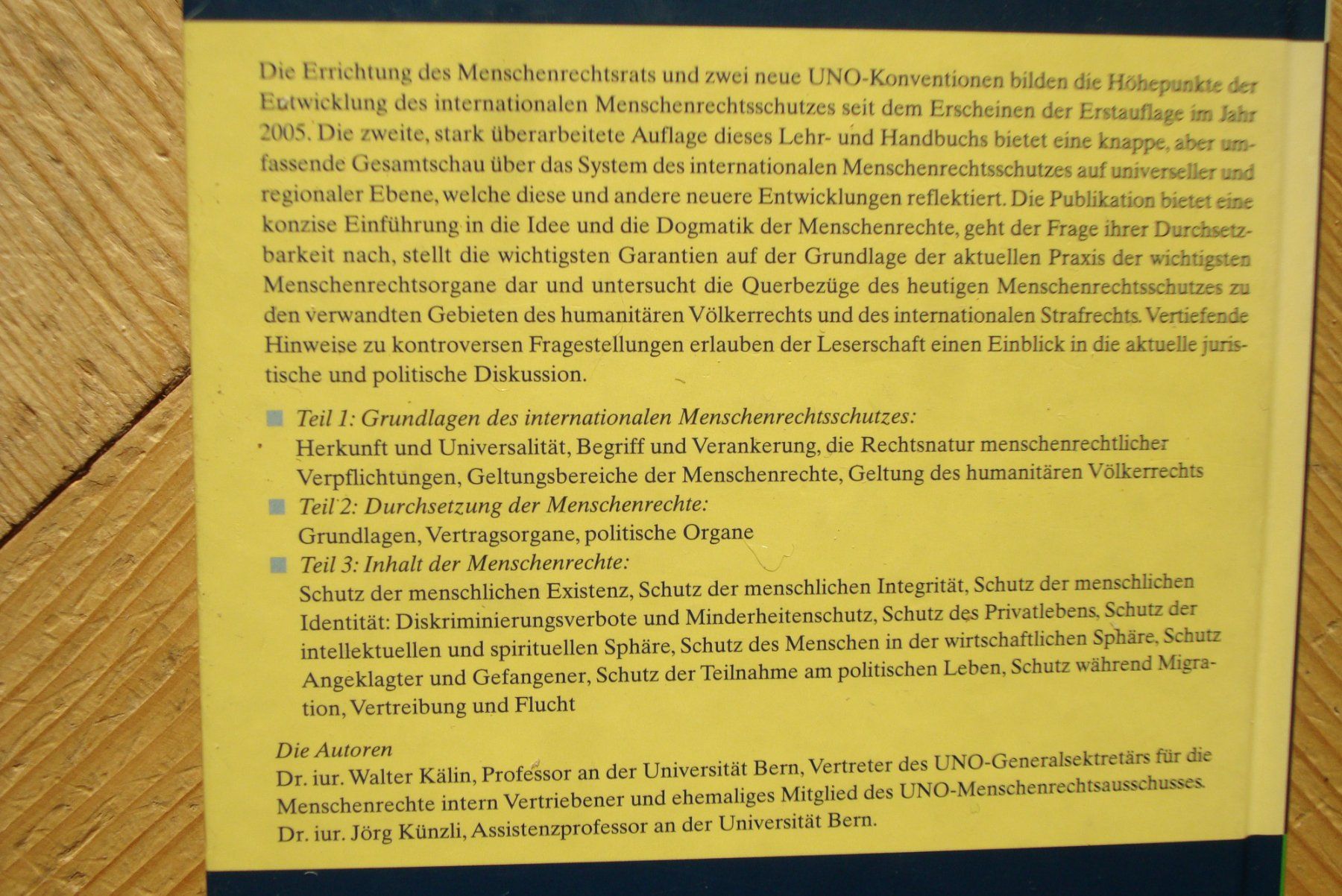 Libri: Walter Kälin - UNIVERSELLER MENSCHENRECHTSSCHUTZ – Usato da Bern venduto da carola31 1