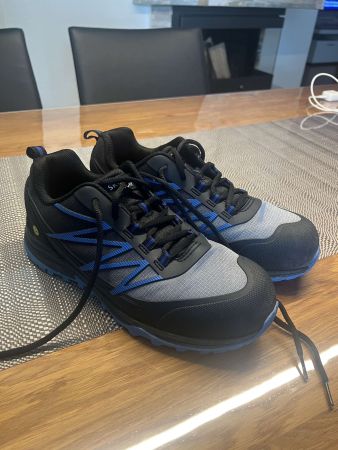Skechers Arbeitsschuhe 43Neuwertig