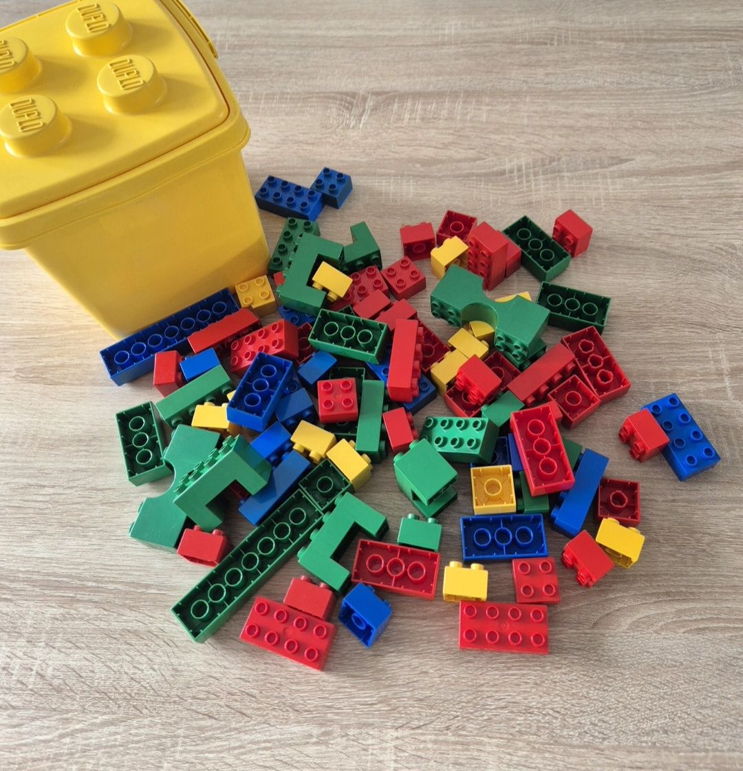 Lego Giocattoli: Box mit Lego duplo Bausteine – Usato da Ellighausen venduto da Luna_dk 2