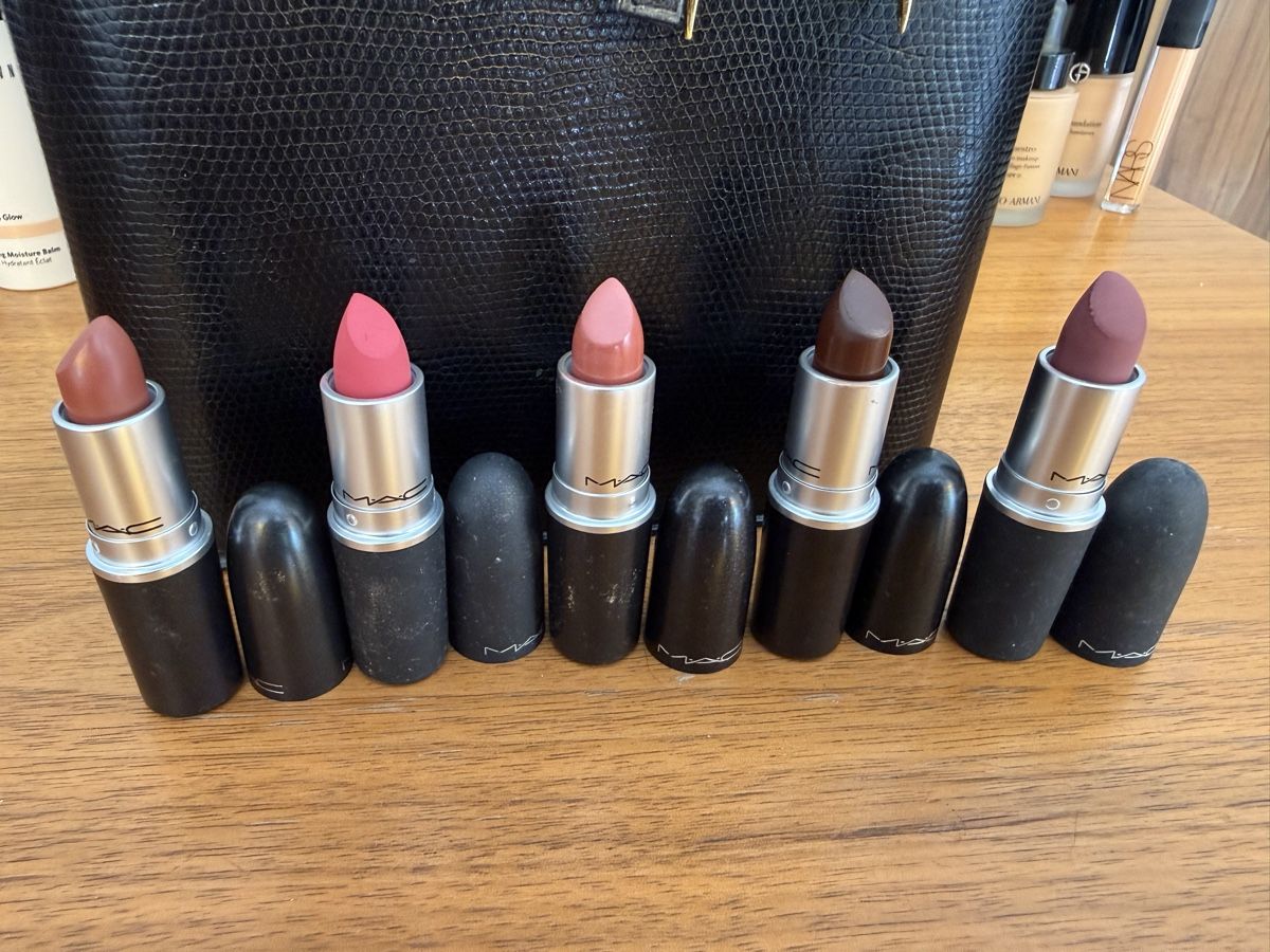 Mac Cosmetics Make-up: MAC Lippenstifte – Usato da Zürich venduto da pinish 7