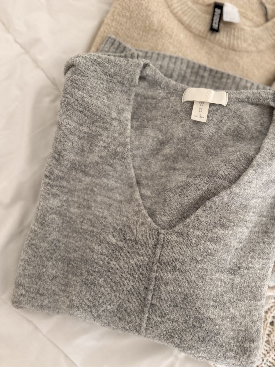 Lots de vêtements: Pullover  – D'occasion à Schmerikon par net_7kkw 2