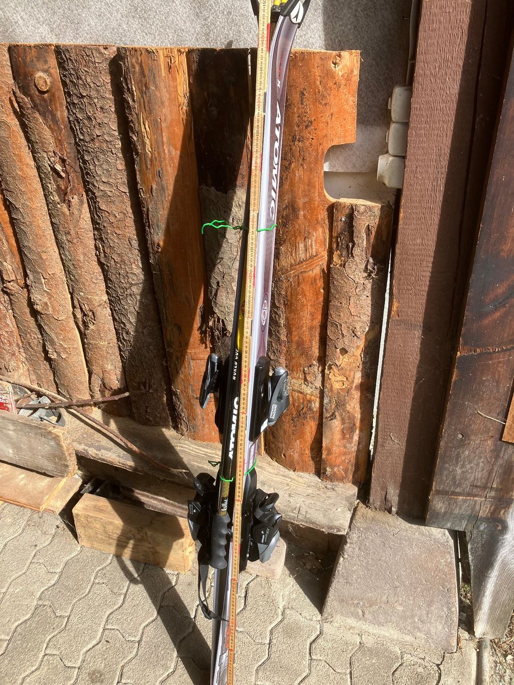 Atomic Sci: Ski Atomic World Cup mit Look Bindung gebraucht 160 cm – Usato da Bärschwil venduto da freaky007 1