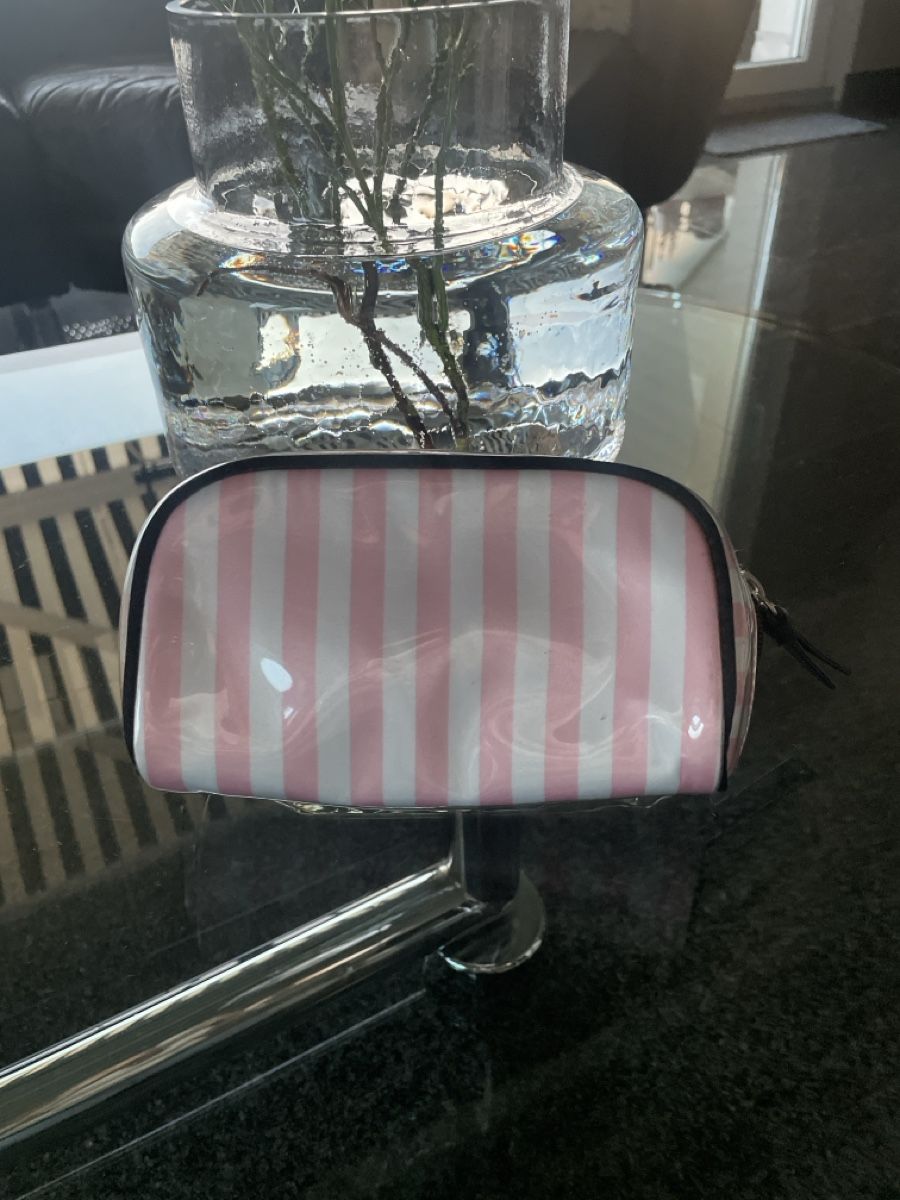 Victoria's Secret Kosmetikkoffer: Victoria's Secret Kosmetiktasche – Neu (gemäss Beschreibung) aus Steinach von ariana.xe 1