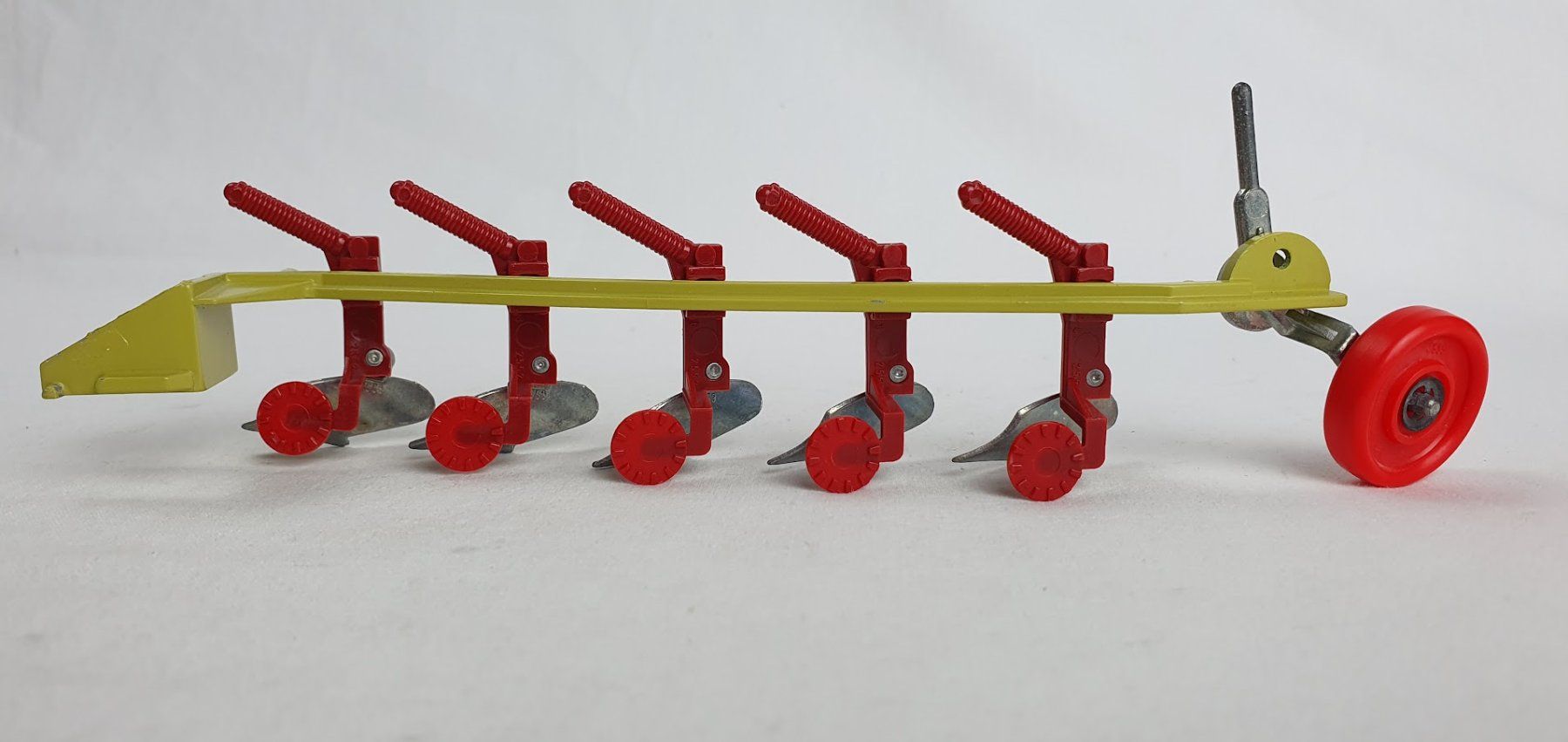 Siku Kit di modellismo & Modellini statici: Siku Beetpflug, 1:32, neuwertig – Nuovo (secondo la descrizione) da Seon venduto da voAllBah 1