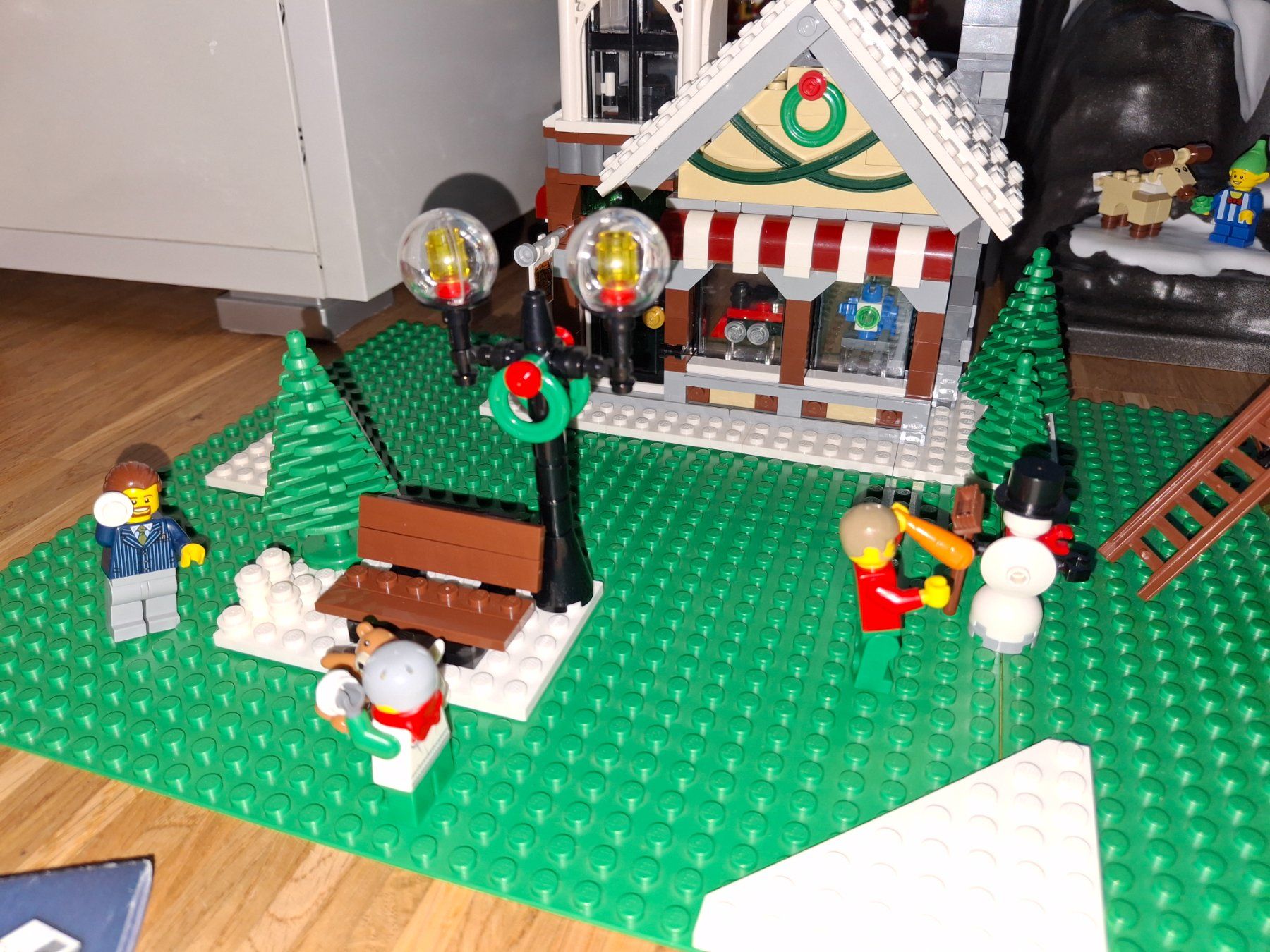 Lego Kit di costruzioni: Grosse Lego Weihnachtssammlung – Usato da Emmenbrücke venduto da ruf_fsy9 4