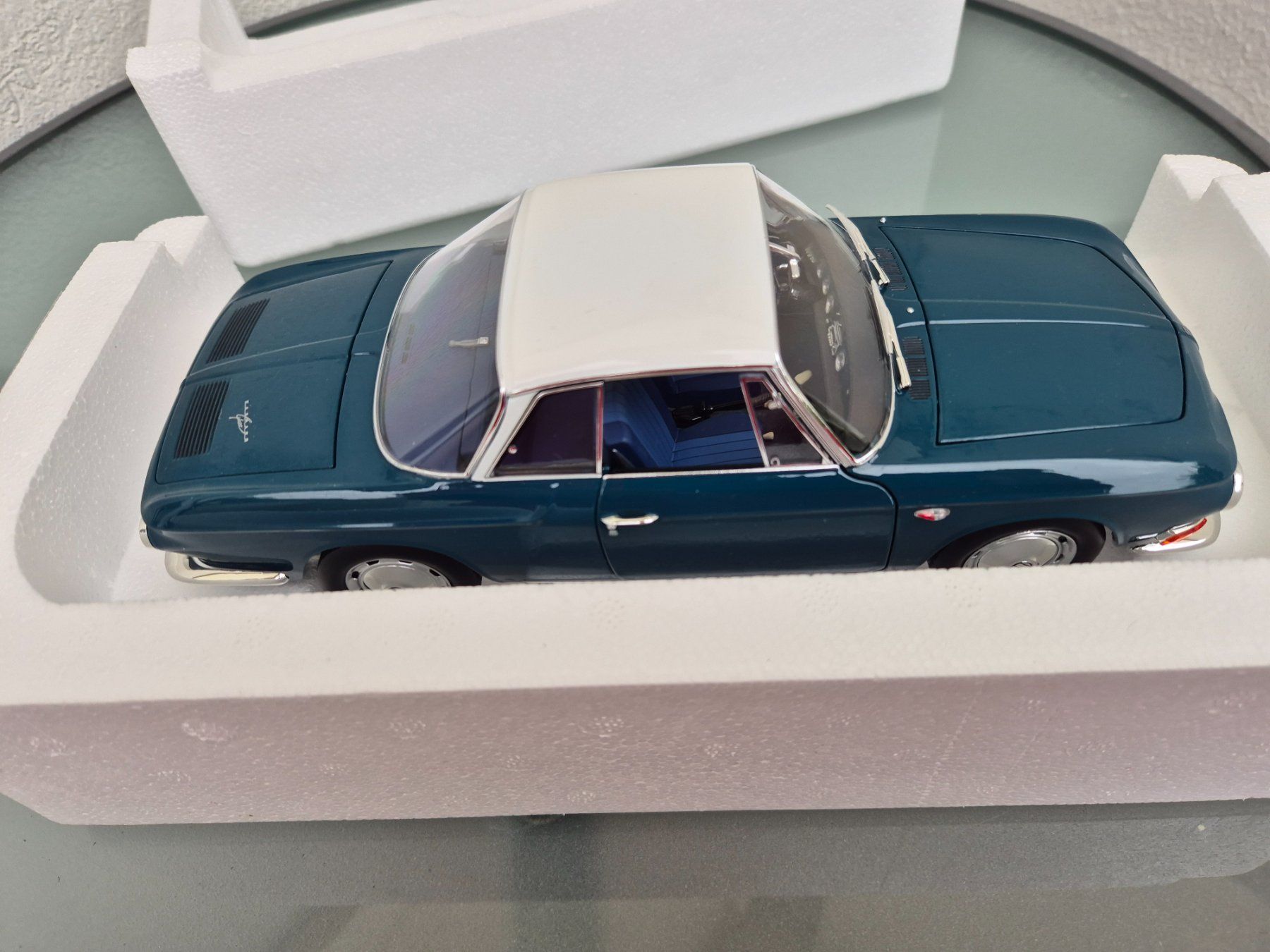 Volkswagen Modellautos: VW Karmann Ghia von Norev 1:18 – Neu (gemäss Beschreibung) aus Oberbuchsiten von laffite54 4