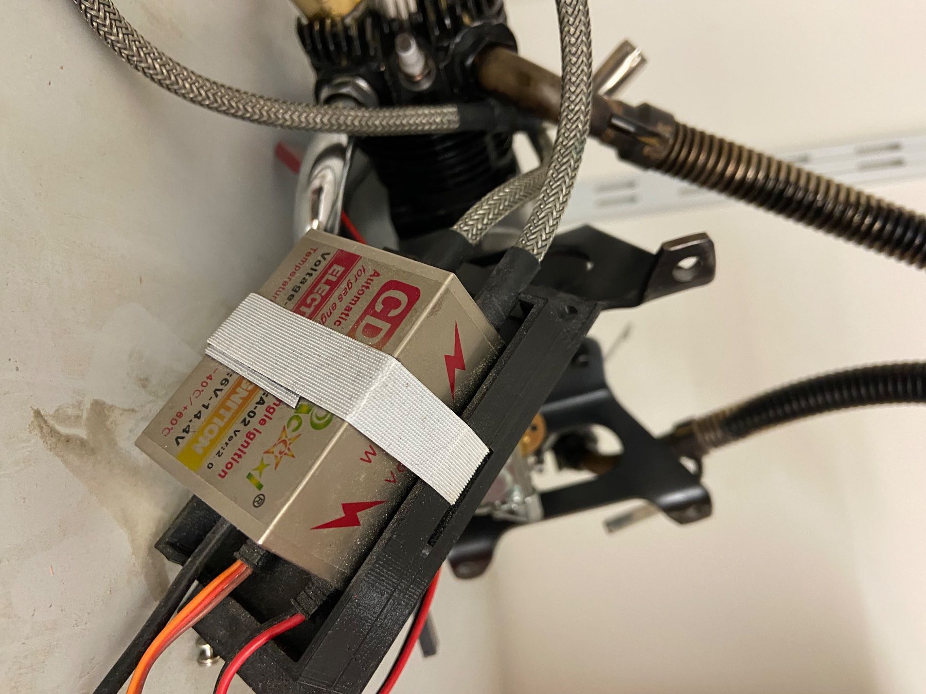 Bauknecht Motori: Saito FA300T FA220 Boxer,  Methanol/Nitro – Nuovo (secondo la descrizione) da Pratteln venduto da Arthband 5