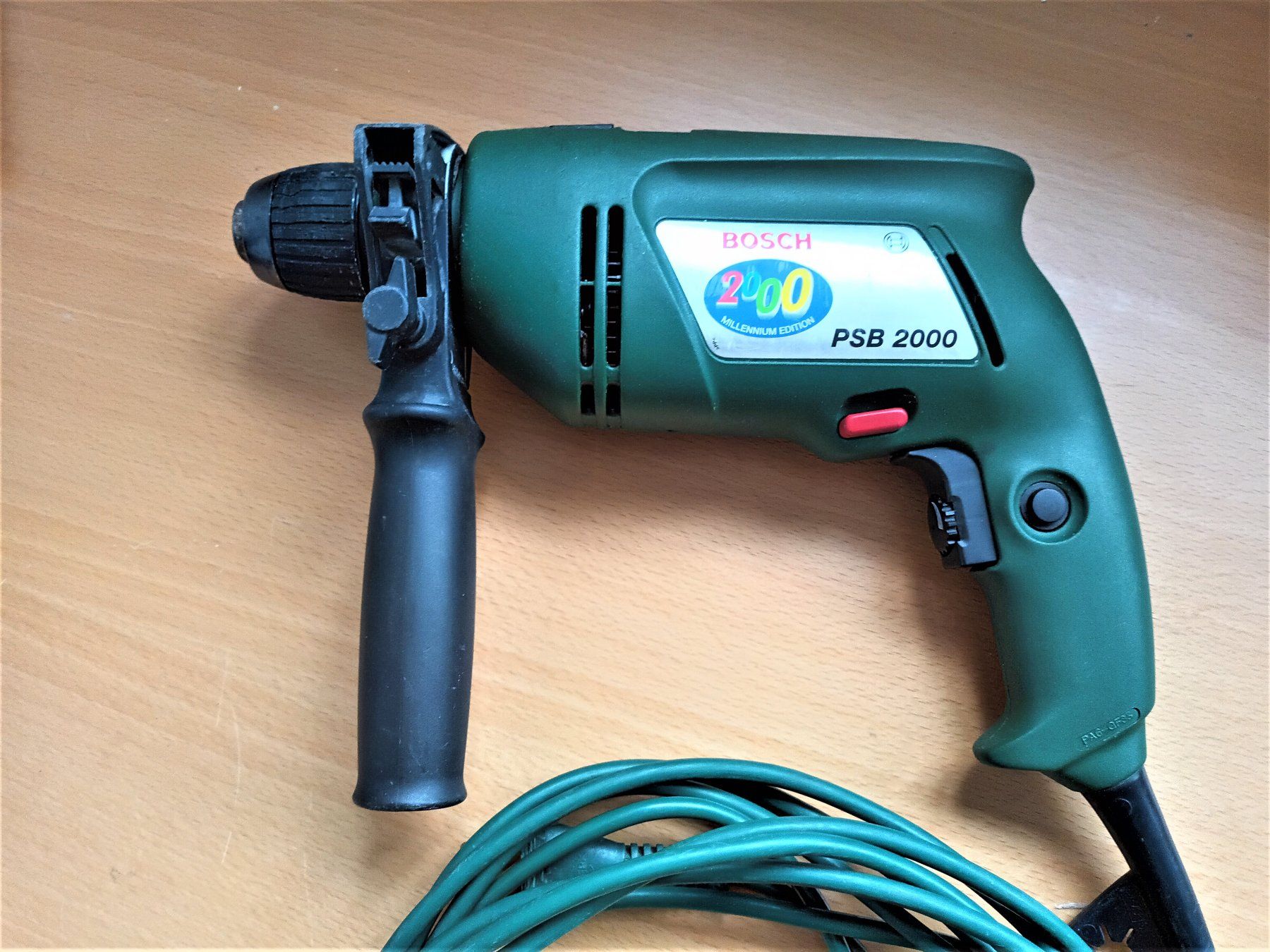 Bosch Trapani: Bosch Schlagbohrmaschine PSB 2000 mit Handgriff – Usato da Vaduz venduto da Bergtiger 1