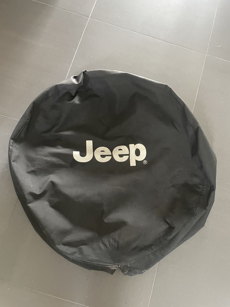 Jeep Sonstiges Fahrzeugzubehör: Jeep Ersatzradabdeckung – Gebraucht aus Inwil von DiNozzo01