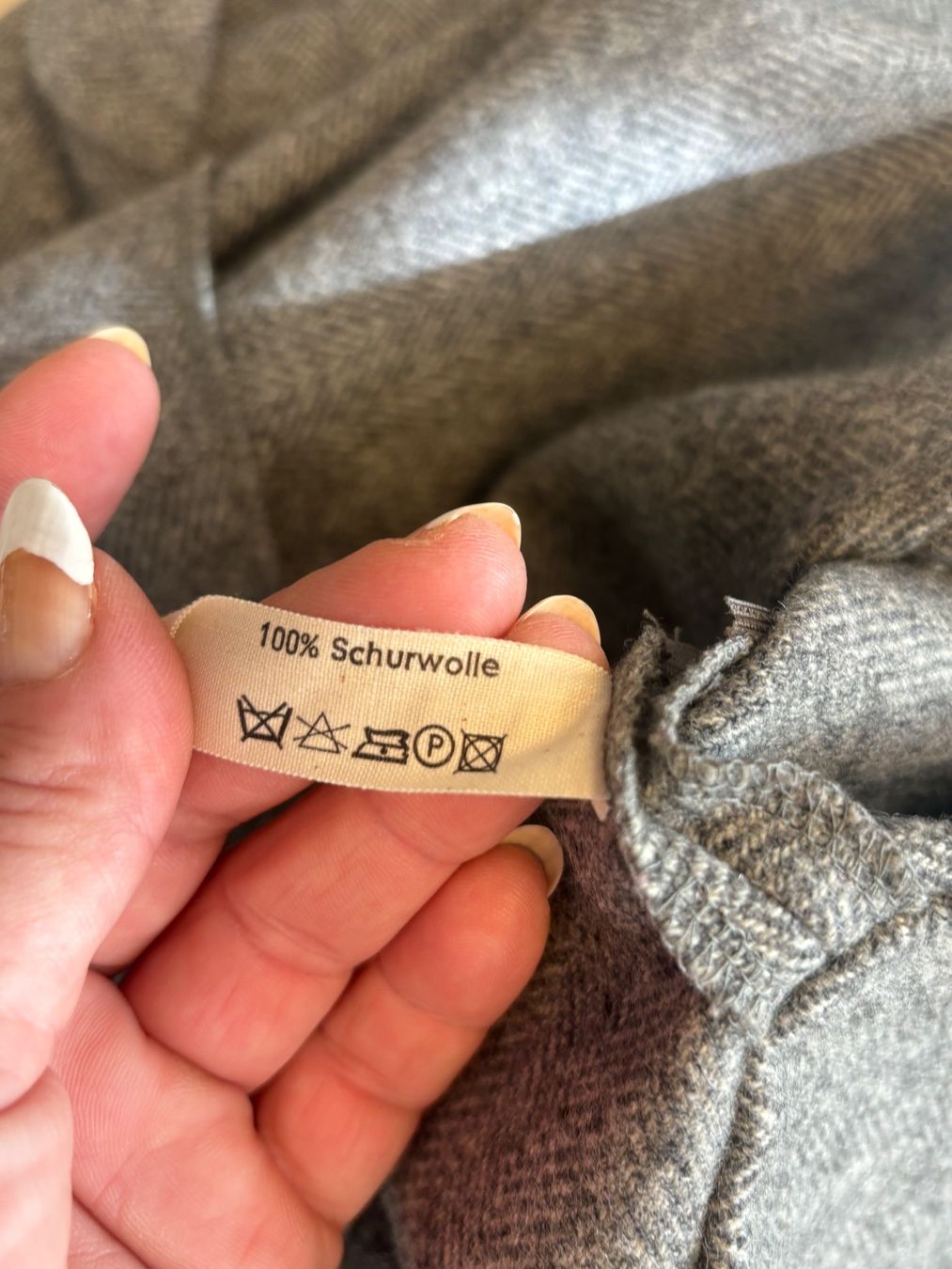 Röcke: Consequent Rock 100% Schurwolle – Gebraucht aus St. Margrethen SG von dijanaO 7