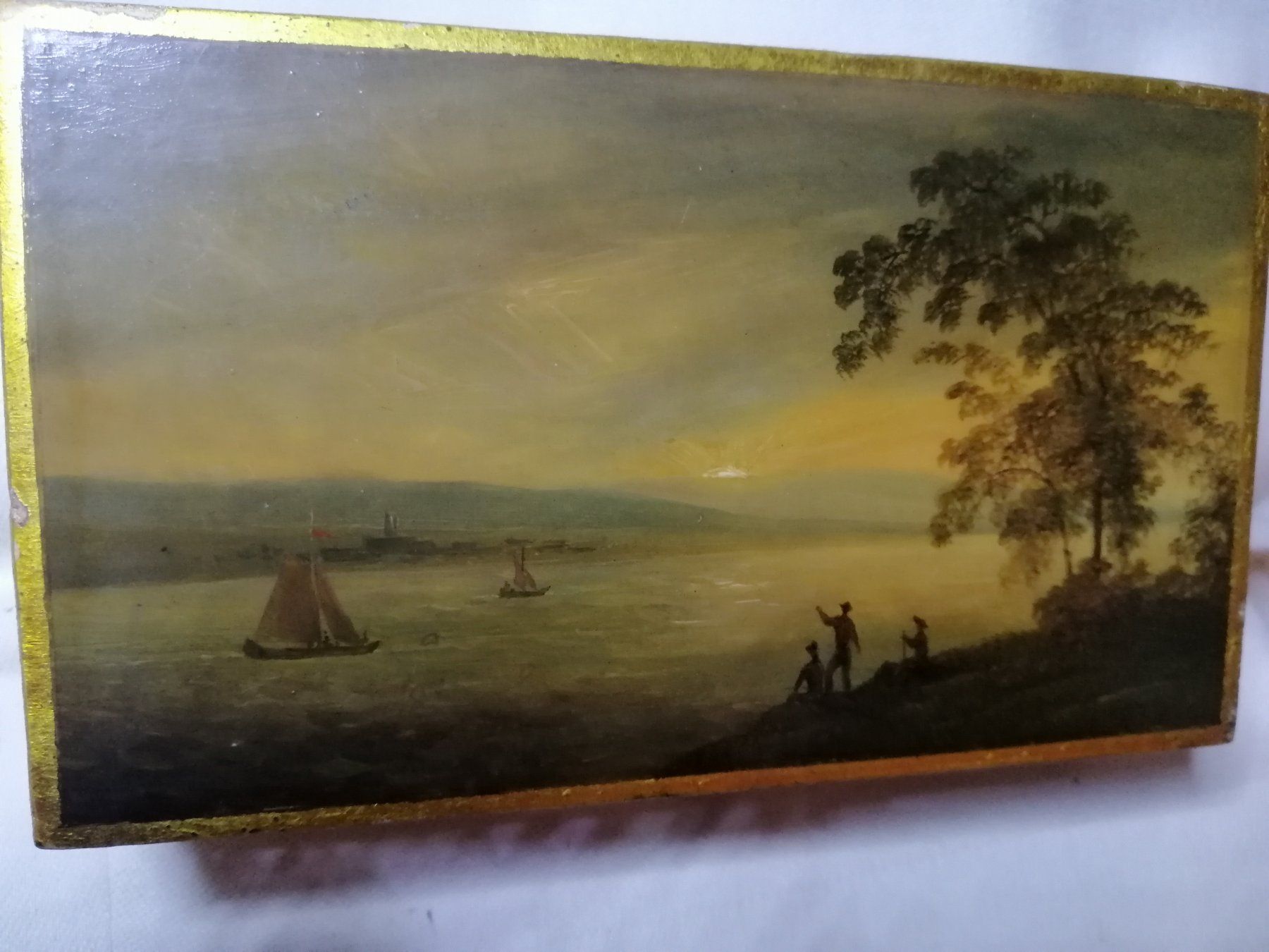Altro in Decorazioni & Accessori: 2 Dosen mit Lithographien, 50 iger Jahre – Usato da Rheinfelden venduto da Cleopatra2000
