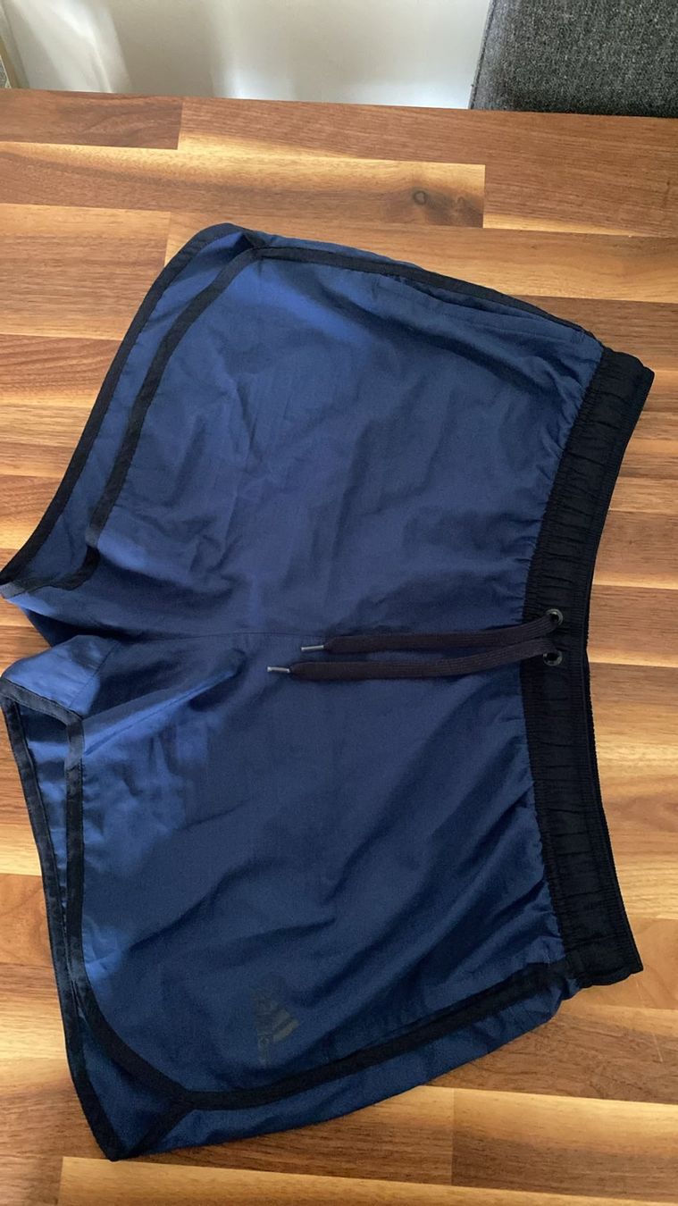 Adidas Hosen: Badeshorts Adidas – Gebraucht aus Zürich von drummergirl98