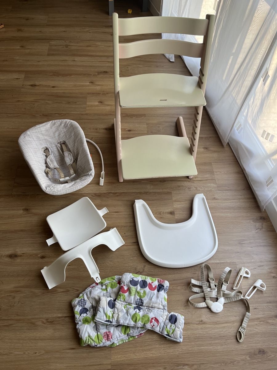 Stokke Chaises hautes: Grosses Stokke Tripp Trapp Set – D'occasion à Niederscherli par tst95