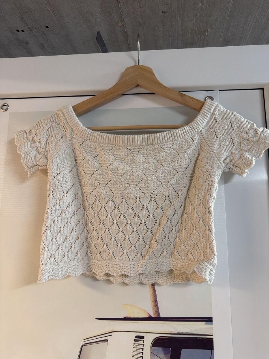 Bershka Pullover & Sweatshirts: Bershka Pullover kurzarm cremeweiss Grösse M – Gebraucht aus Känerkinden von melbaumg 1