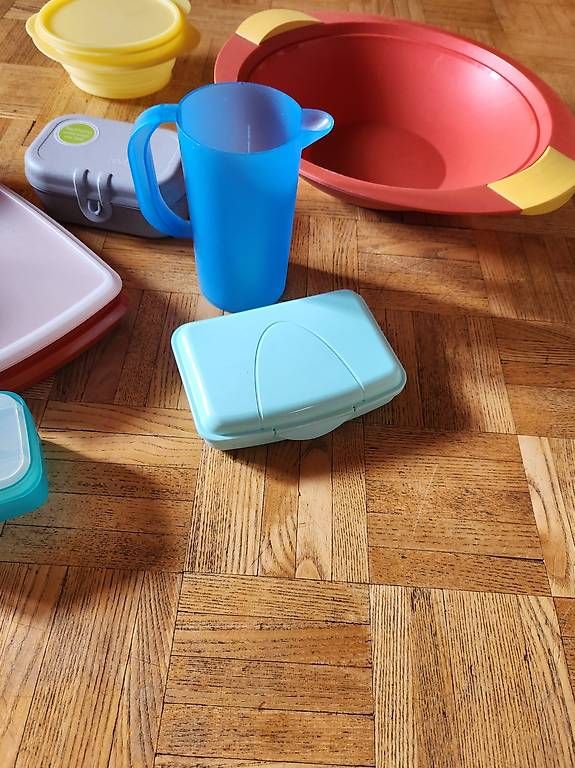 Tupperware Behälter & Ähnliches: Tupperware Mehrteiliges Set – Gebraucht aus Gstaad von Meiel2020 2