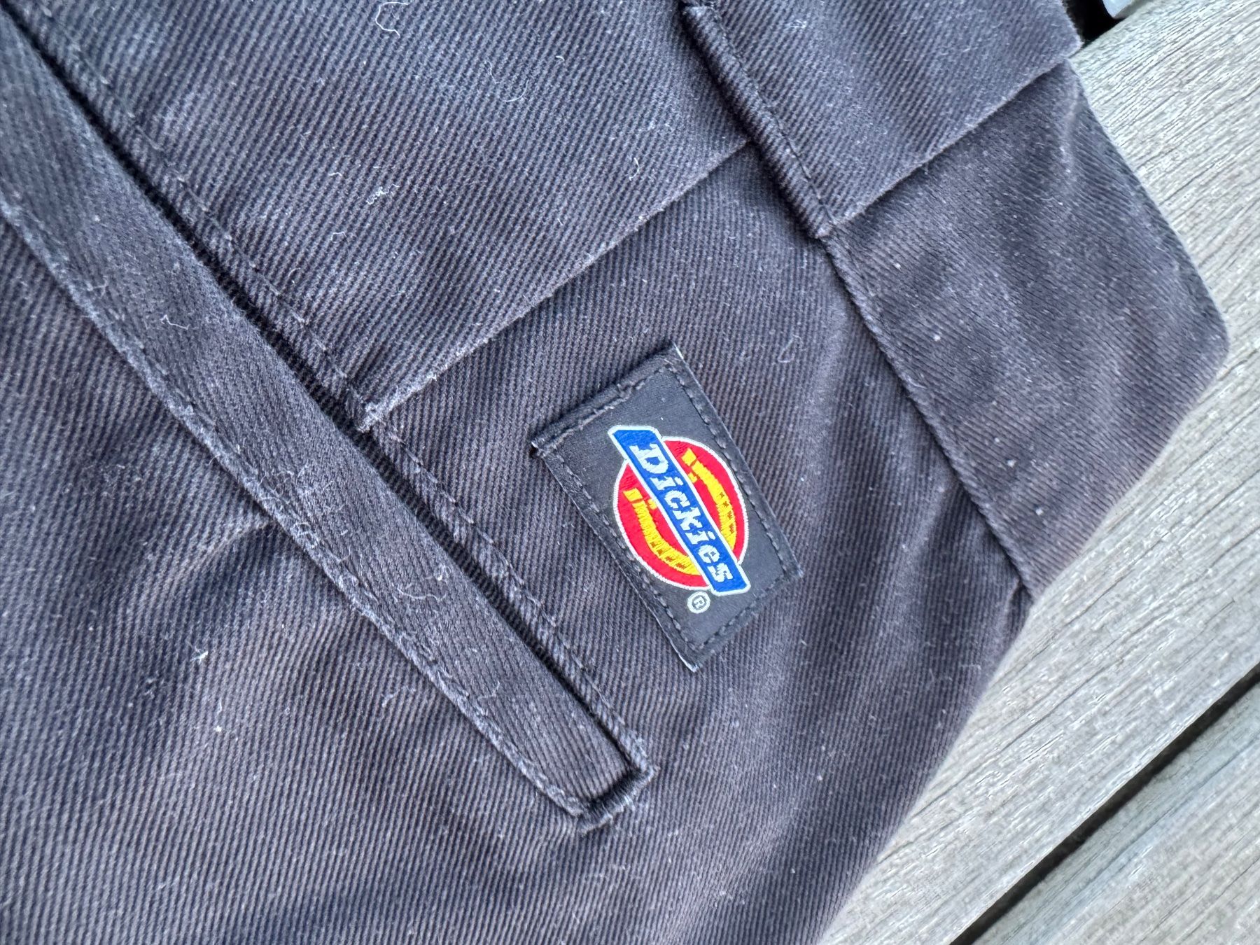 Dickies Pantaloni: Dickies pants – Usato da La Chaux-de-Fonds venduto da slishwardrobe 3