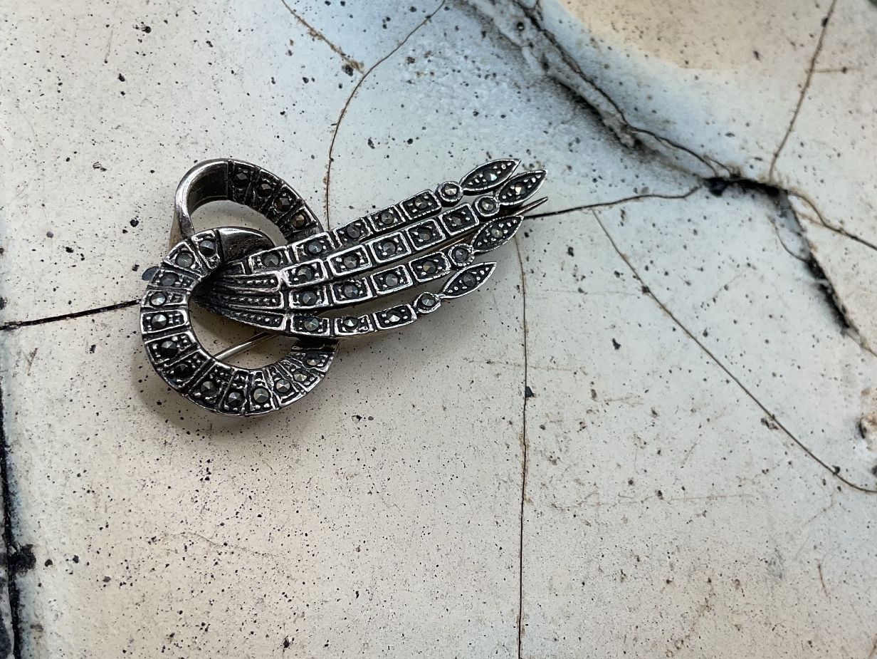 Spille & Fermagli: Vintage Brosche Sterlingsilber mit Markasiten – Usato da Luzern venduto da S.Kern01 2