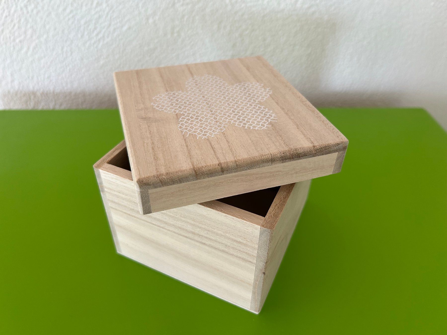 Altro in Decorazioni & Accessori: kleine Geschenkbox aus Holz – Usato da Dietlikon venduto da corou_2022