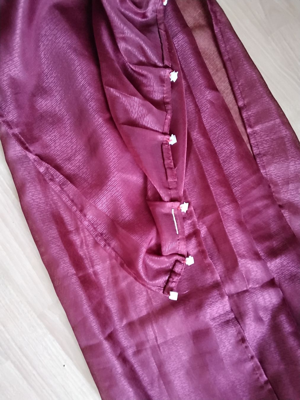 Tende: 2 VORHÄNGE ROT 110 x 240 CM – Usato da Biel/Bienne venduto da dasi3 4