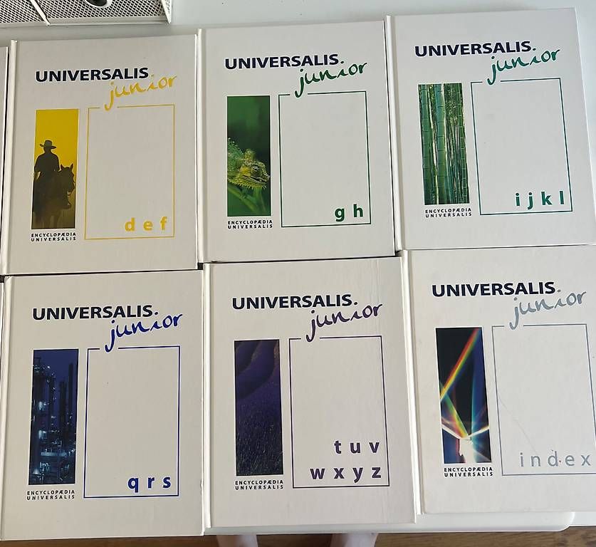 Libri: Encyclopédie Universalis Junior – Usato da Orny venduto da Julienisotton2528 2