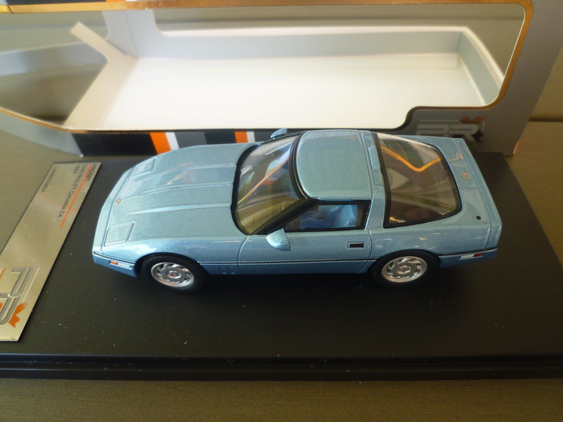 Chevrolet Modellini d'auto: Chevrolet Corvette C4 (1984) – Nuovo e nell'imballaggio originale da Flawil venduto da Imperiosud 4