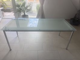 Esstisch Glastisch Metallgestell Frosted Glasrechteckig