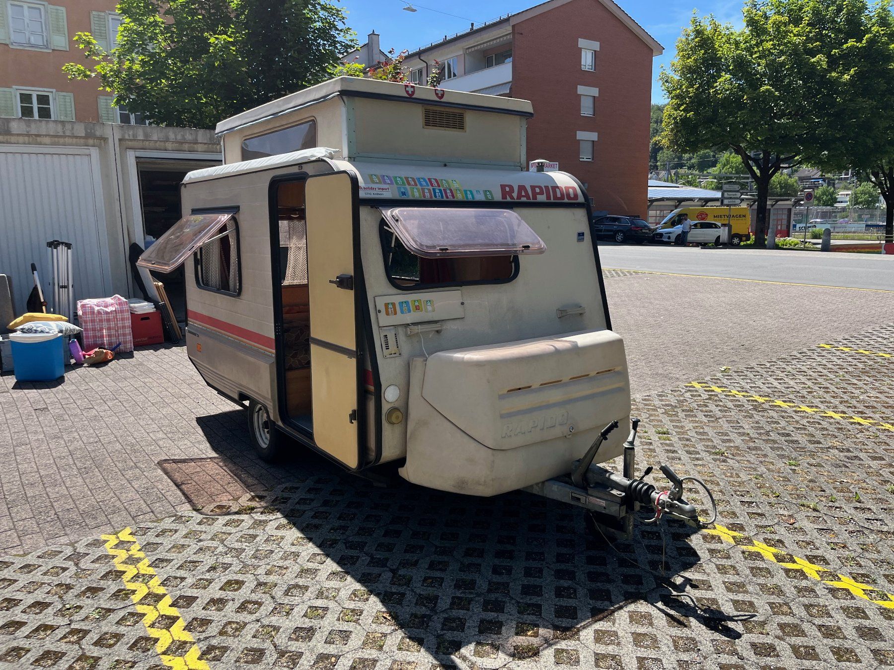 Rimorchi: Wohnwagen Rapido Club 30 – Usato da Ebikon venduto da rebeluz 2