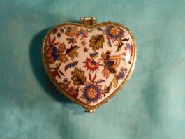 Dose Herz mit Blumen, Goldrand, Porzellan, Dm: 7cm