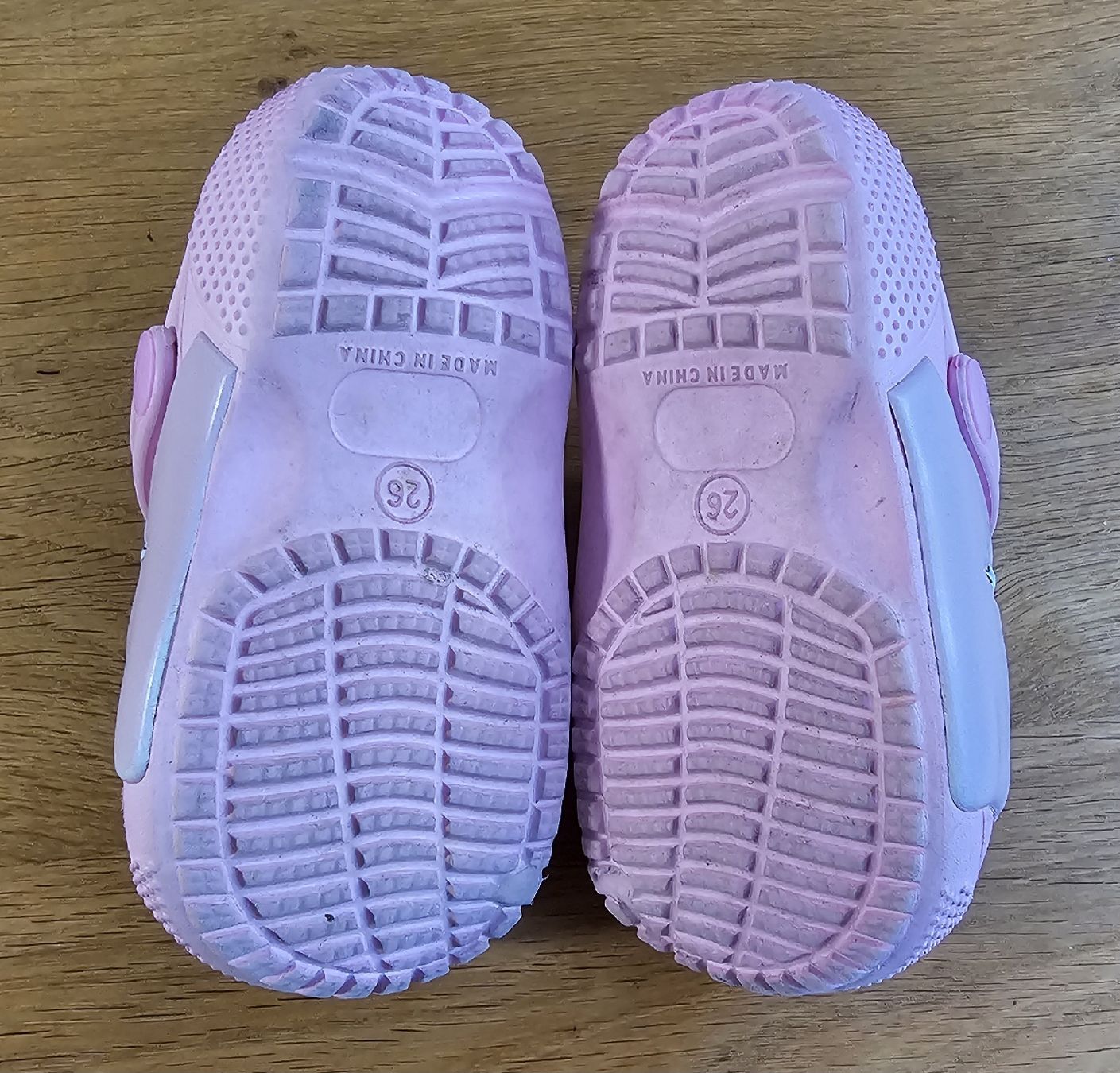 Scarpe per ragazze: Kinder Clogs Einhorn Design rosa Grösse 26 – Usato da Basel venduto da Sinibini86 1