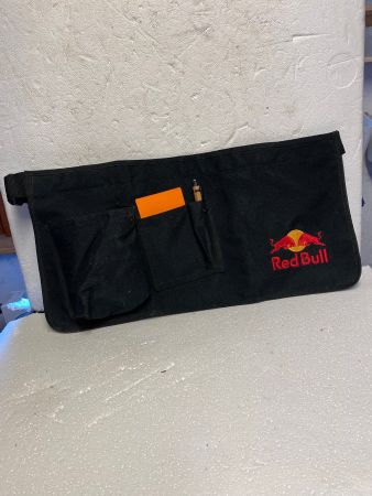 Bauchtasche.  * Red Bull..*