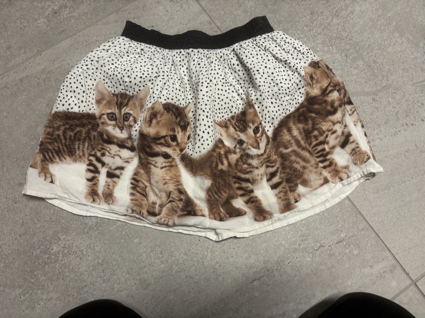 Kleider & Röcke: Jupe chatons taille 116 – Gebraucht aus Salvenach von gwenwywar