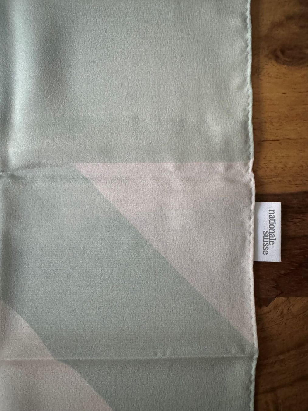 Foulards, Tücher & Schals: Foulard "nationale suisse" – Neu und originalverpackt aus Ettingen von Flatwhite 3