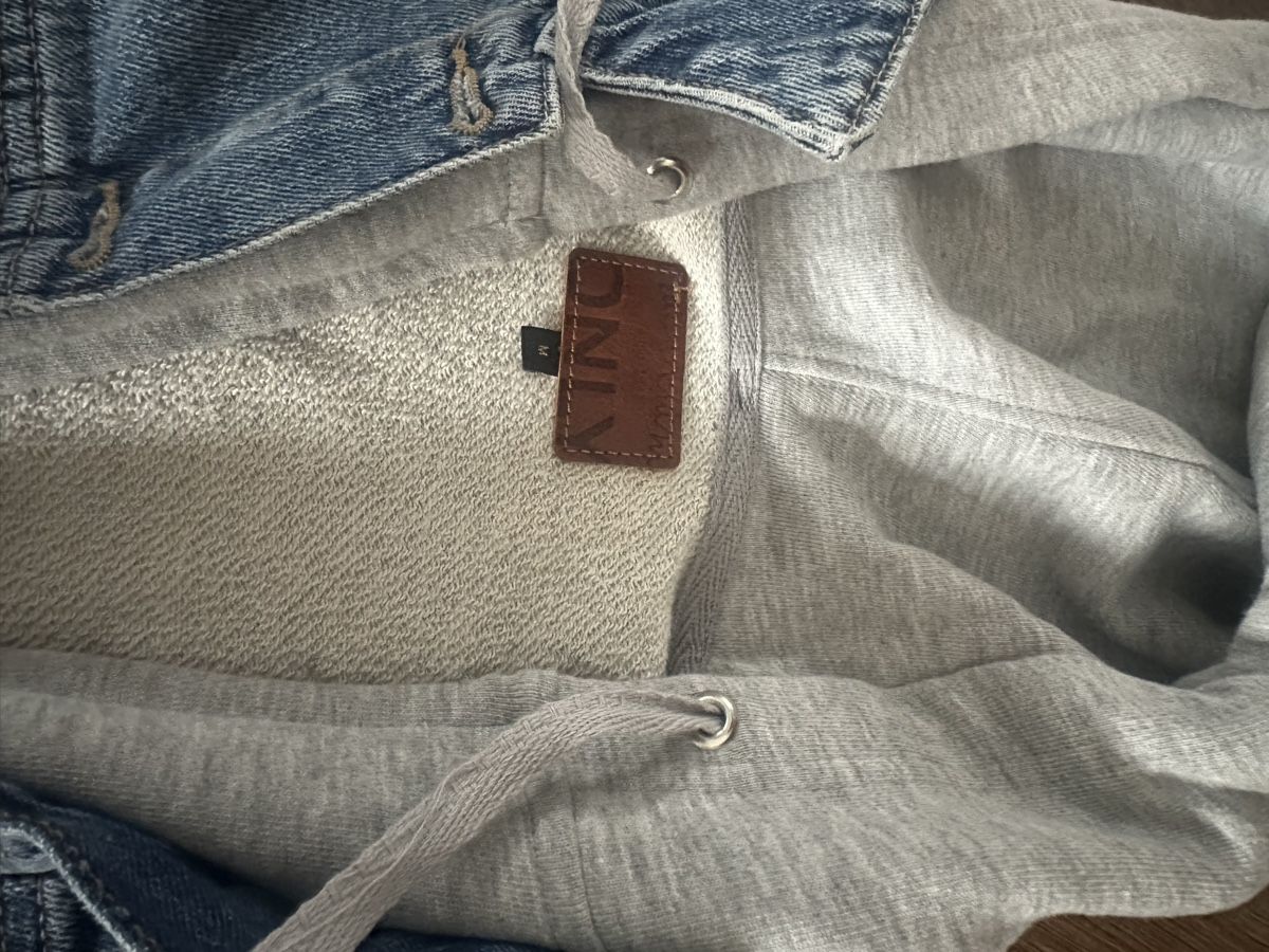 Only Giacche: Only Jeansjacke mit Kapuze, Gr. M, – Nuovo e nell'imballaggio originale da Horw venduto da DanielaGH 2