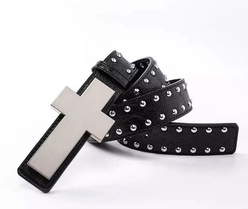 Cinture: Schwarzer Gürtel mit Rivet Gothik Punk - Ceinture – Nuovo e nell'imballaggio originale da Lausanne venduto da FASHION-WORLD-SHOP 2