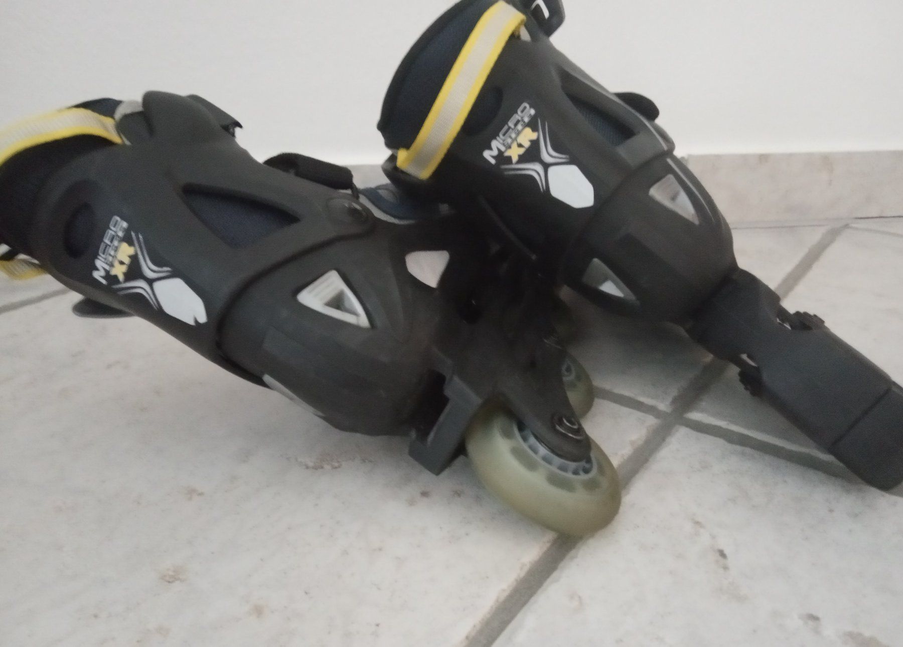 Pattini in linea & Pattini a rotelle: ROLLERBLADE INLINESKATE GR.32-37 – Usato da Chur venduto da Rodanisa 3