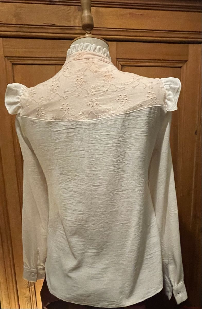 Camicette: Bluse – Usato da Quinto venduto da Arpe11 3