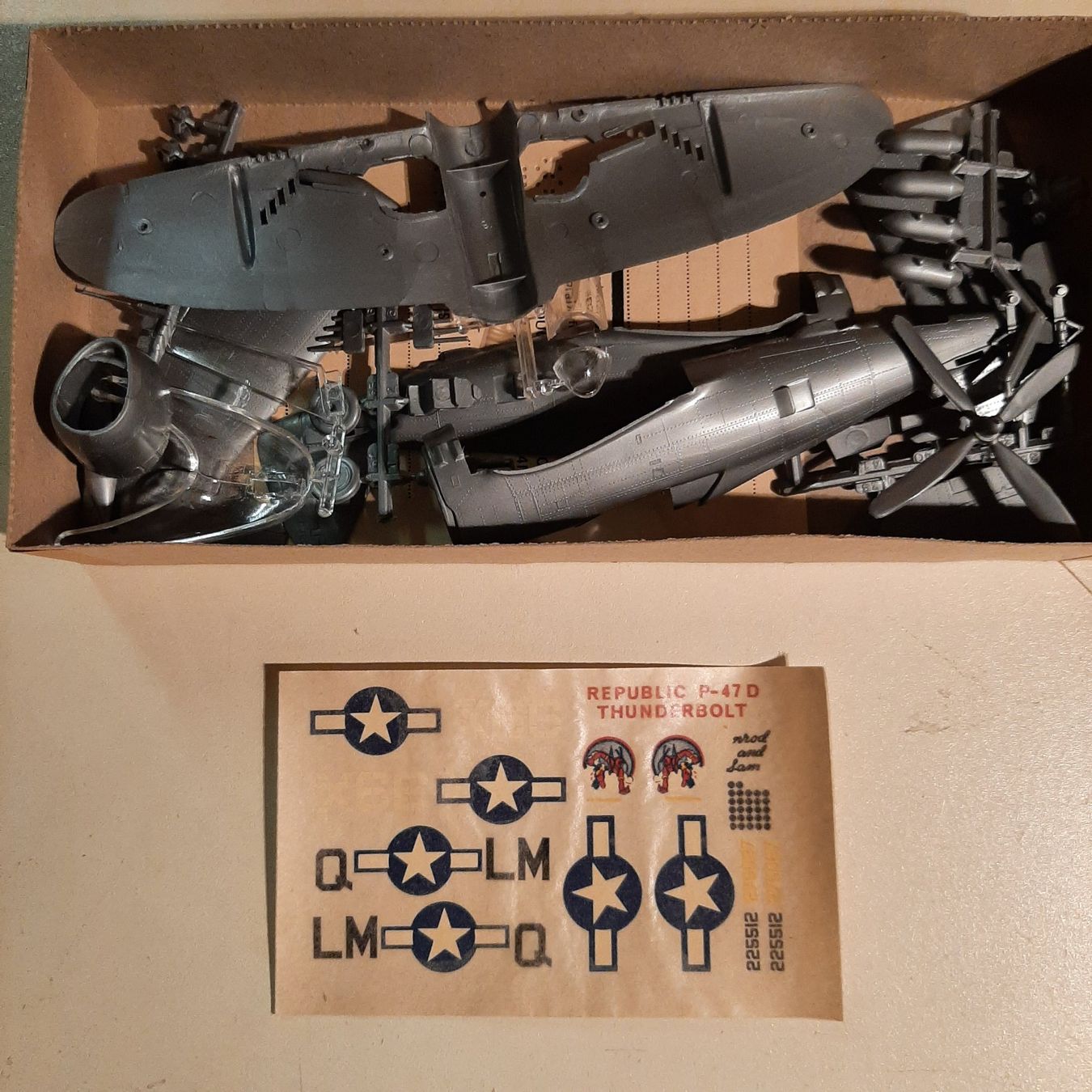 Airfix Kit di modellismo & Modellini statici: 1300 ... Republic P-47 D Thunderbolt ... Airfix 02055 – Usato da Bonstetten venduto da Benibanny59 3