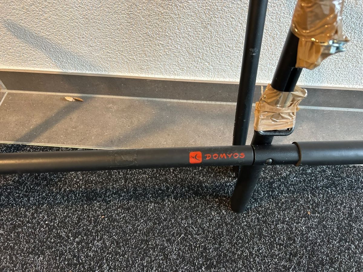 Decathlon Hometrainer: Klimmzugstange  – Gebraucht aus Kehrsatz von mes_p7jc 1