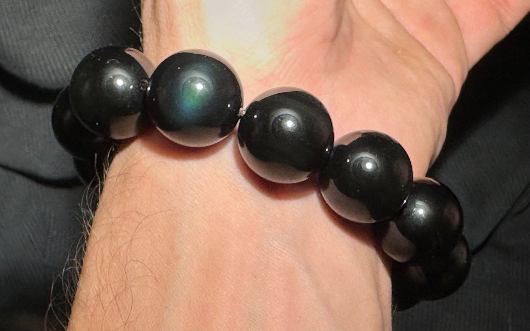 Minerali & Pietre curative: 17.5mm Perlen Regenbogen Obsidian Armband mit super Flash – Nuovo e nell'imballaggio originale da Männedorf venduto da EarthCraft 5