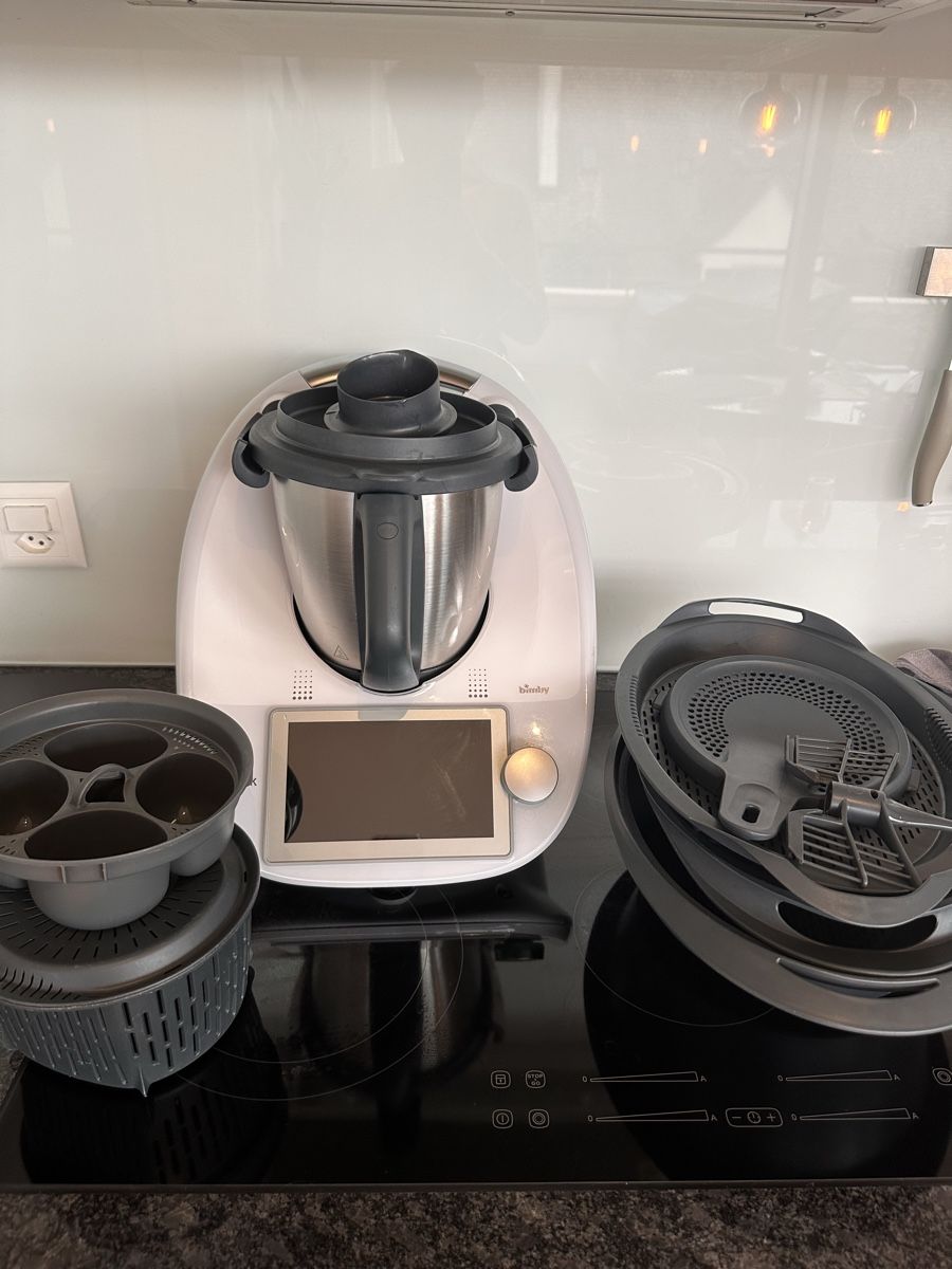 Thermomix Elettrodomestici da cucina: Thermomix TM6 – Usato da Zürich venduto da lu0_df5p