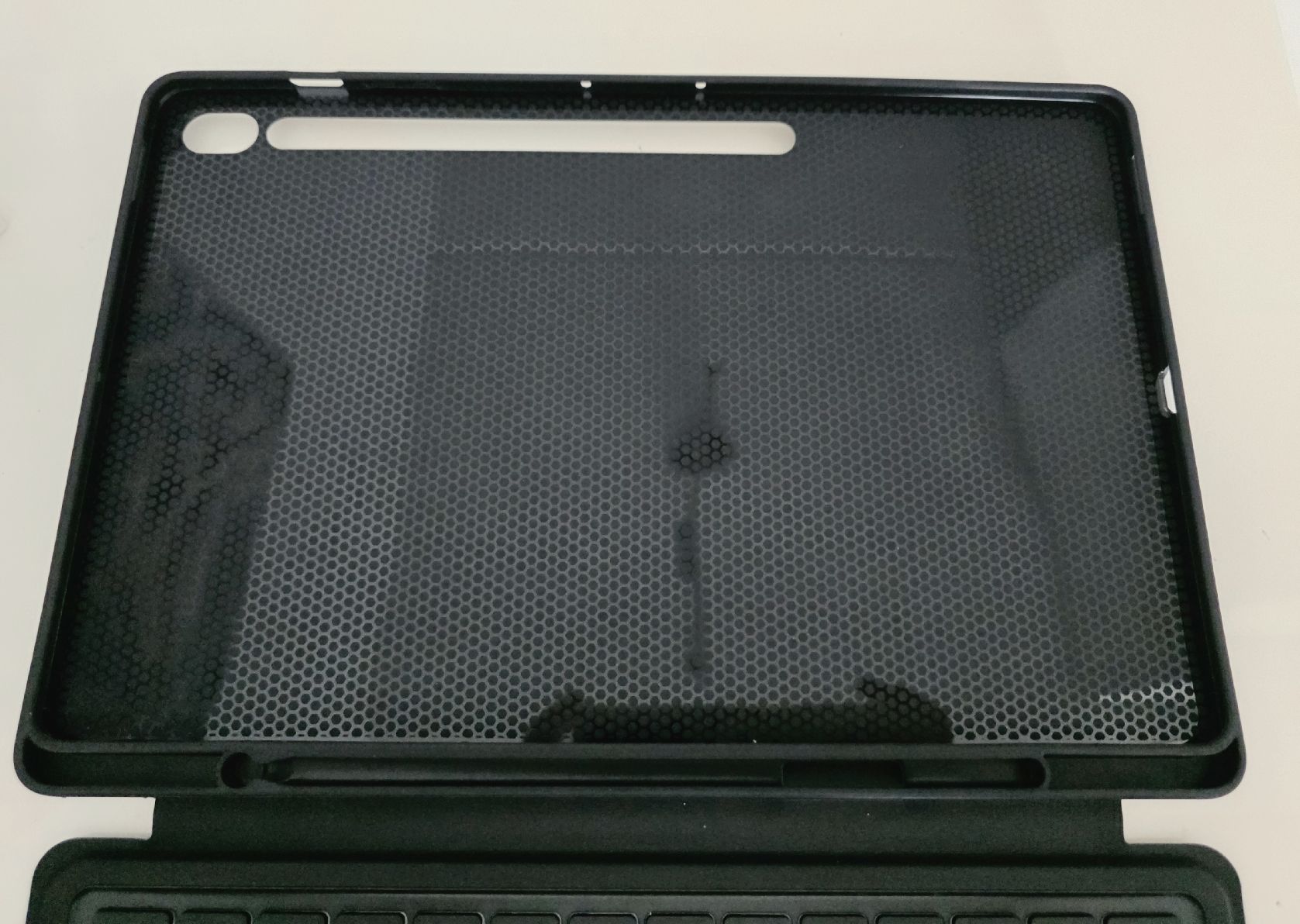 Covers & Borse: Tablethülle mit Tastatur bluetooth neu – Nuovo (secondo la descrizione) da wetzikon venduto da Bestedienste 4