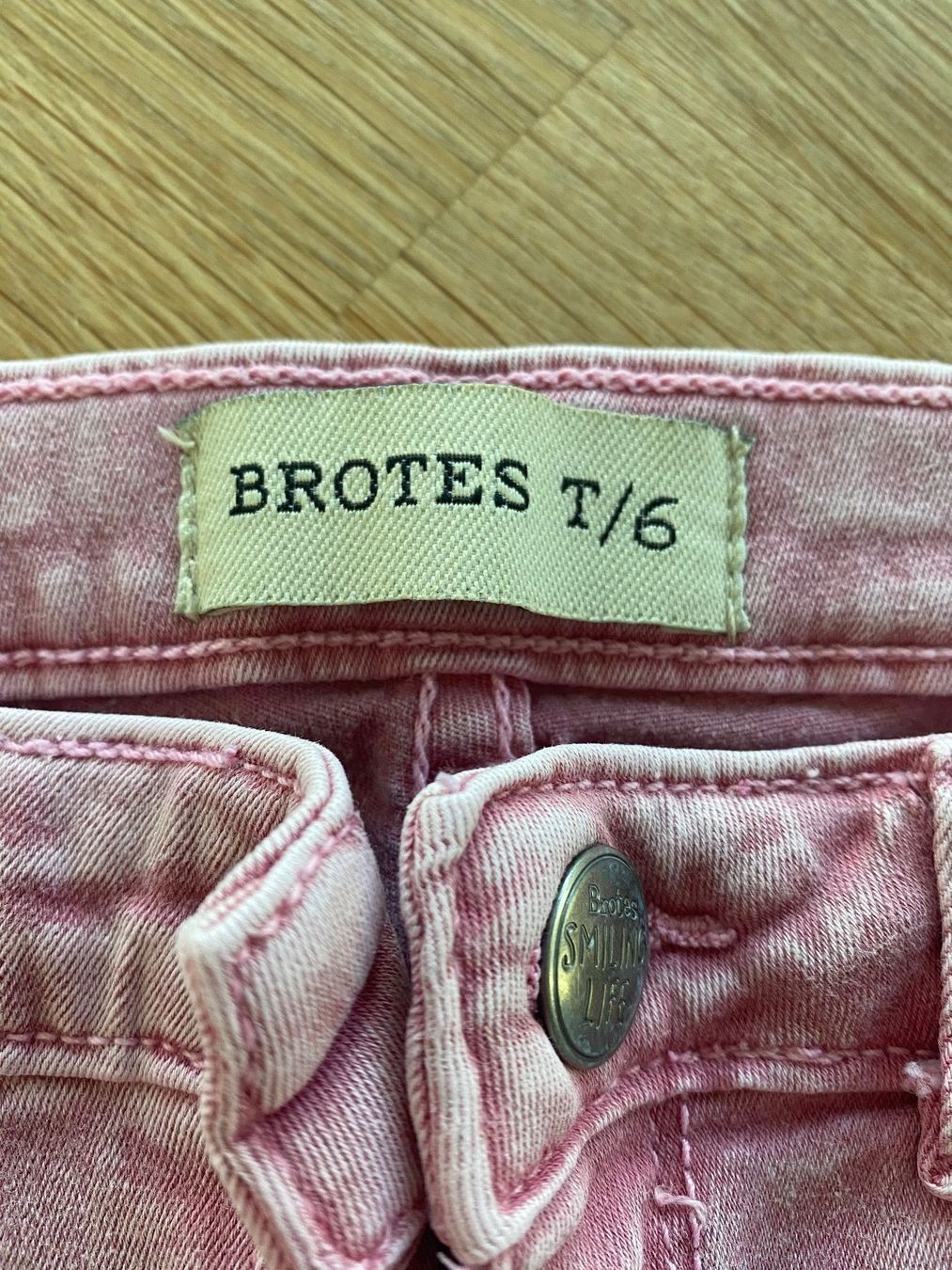 Pantaloni: rosa Mädchen Jeans – Usato da Luzern venduto da nad_nf8f 1