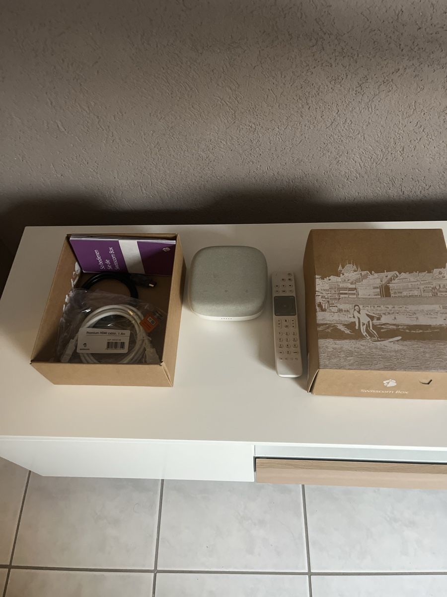 Swisscom Modem & Router: Swisscom Box – Nuovo e nell'imballaggio originale da Belp venduto da _b9mc