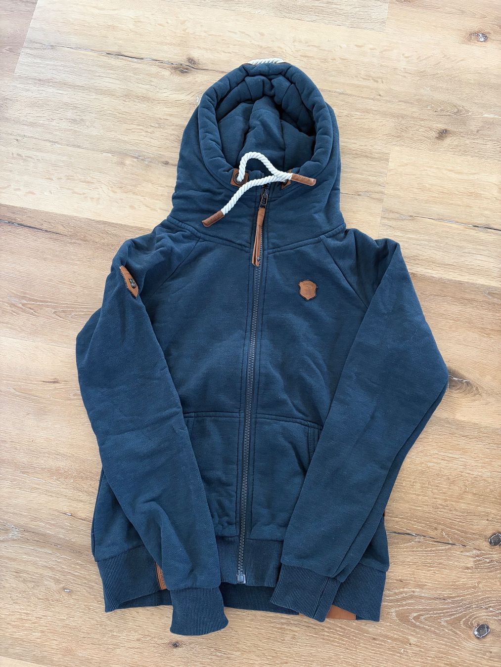 Naketano Pulls & Sweat-shirts: Naketano Sweatjacke – D'occasion à Zofingen par ubu_bng7