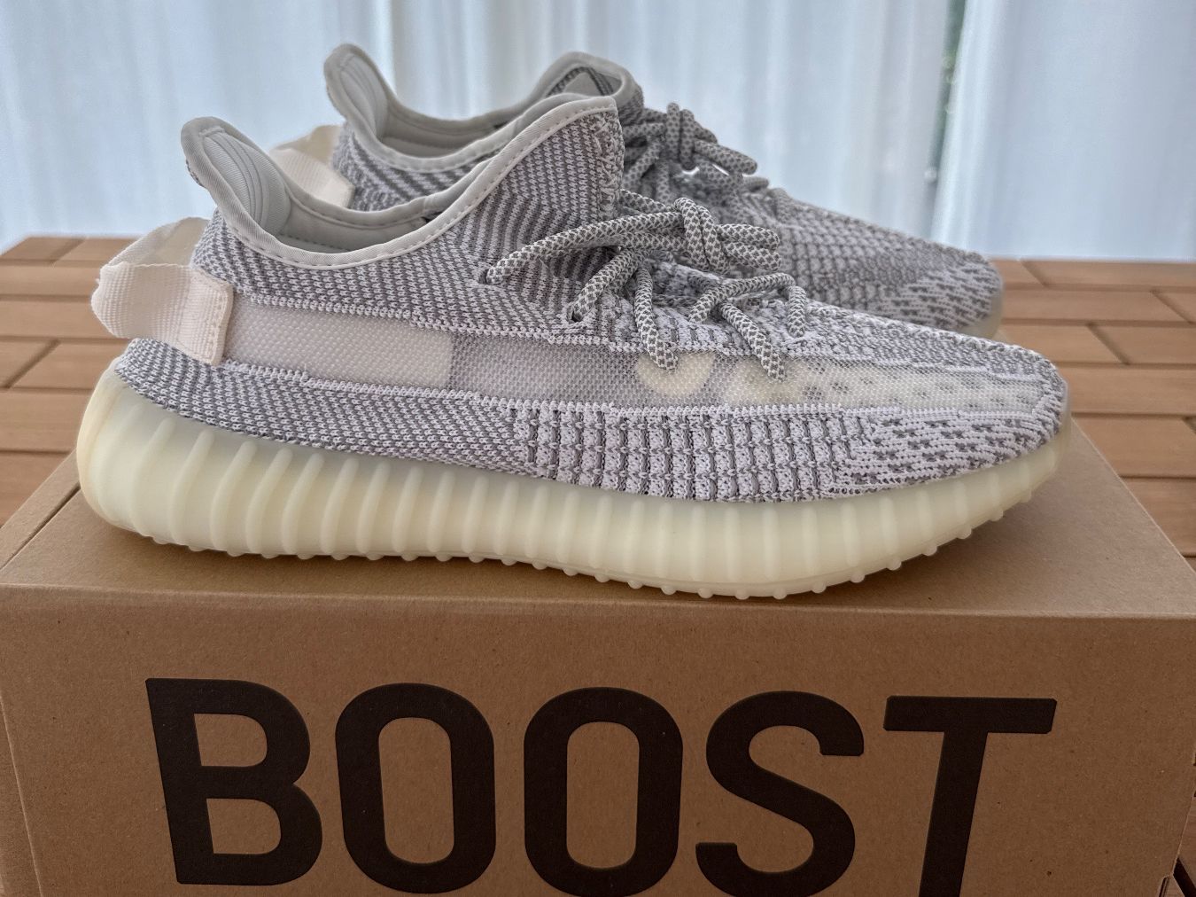 Adidas Scarpe da uomo: Adidas Yeezy Boost 350 V2 – Nuovo e nell'imballaggio originale da Prangins venduto da JKing18 2