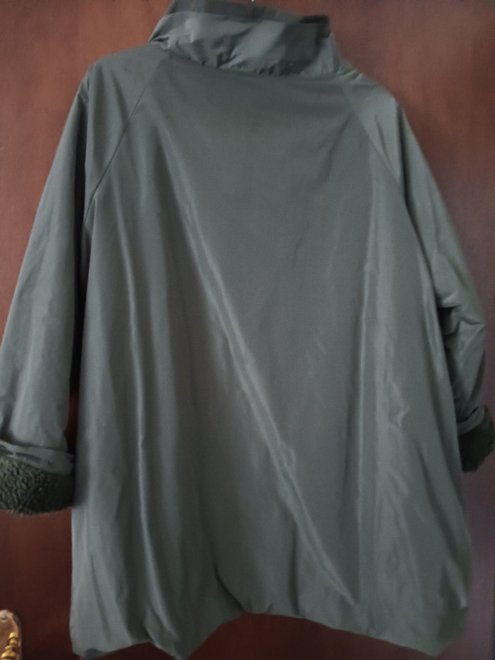 Giacche: Trendige Jacke, Khaki, Gr.42 ,top – Usato da Stansstad venduto da leoni66 2