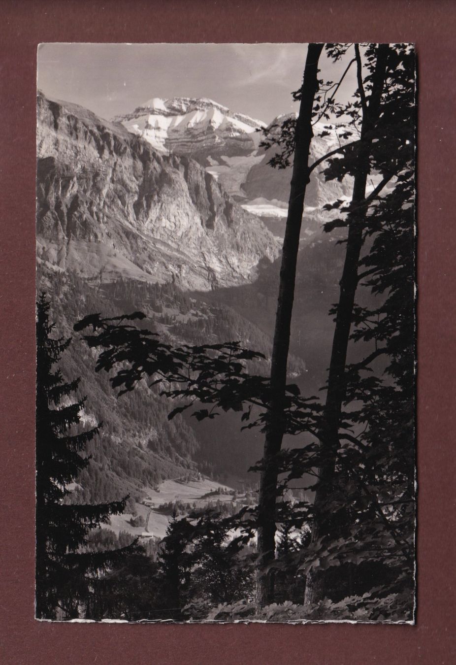 Cartoline postali: A CHAMPERY - Mont Ruan – Usato da Pully venduto da nicecards