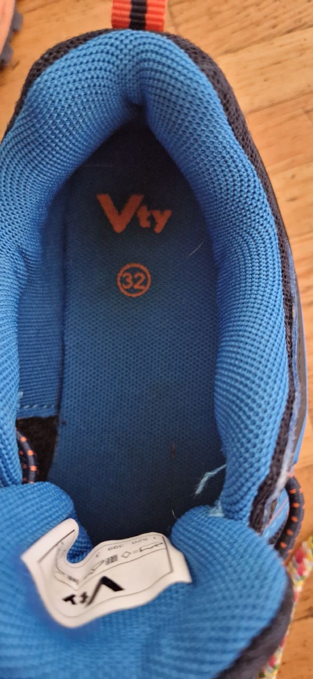 Herrenschuhe: Vty Kinderschuhe, Grösse 32 – Gebraucht aus Fällanden von Stern722 2