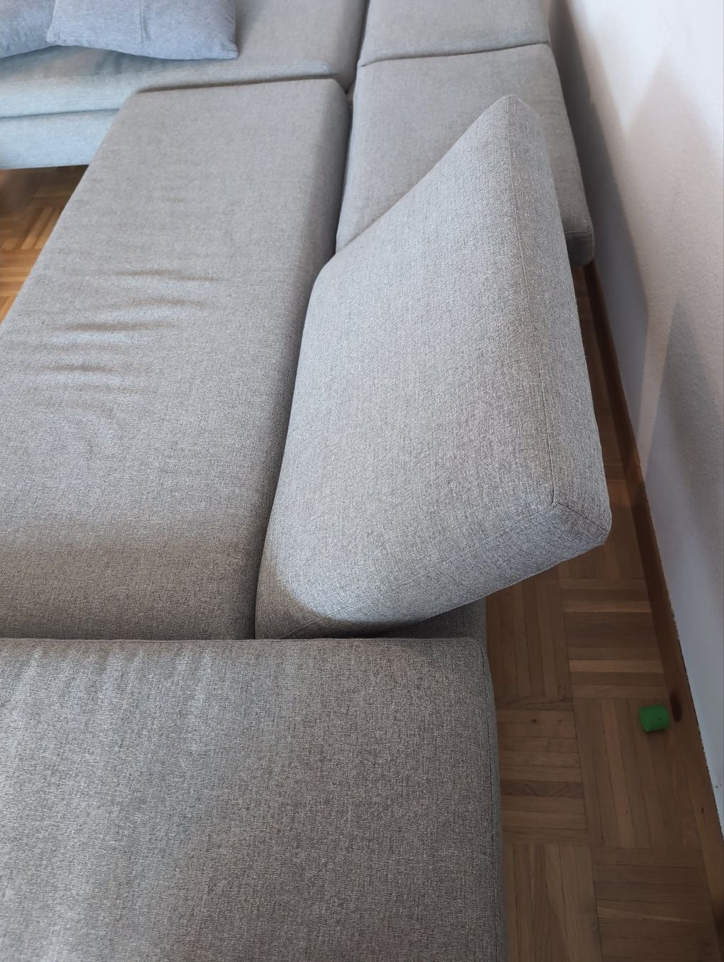 Sofas: Ecksofa grau 330cm x 160cm, Interio – D'occasion à Meilen par parsley422 3