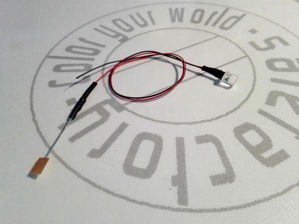 Componenti elettronici: Flachkopf-LED 5mm verkabelt 12V DC, warm – Nuovo (secondo la descrizione) da Luzern venduto da Salefactory 1